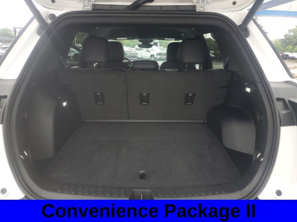 used 2025 Chevrolet Equinox car, priced at $31,437