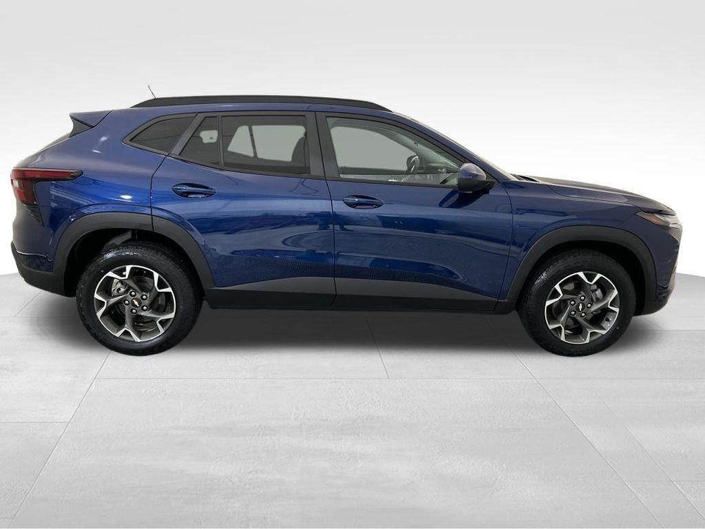 used 2024 Chevrolet Trax car, priced at $22,720