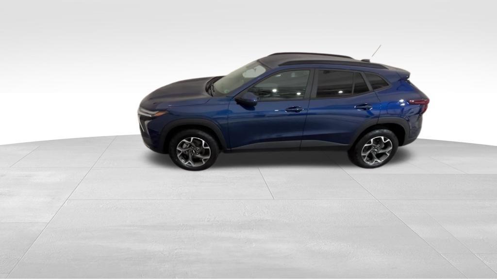 used 2024 Chevrolet Trax car, priced at $22,720