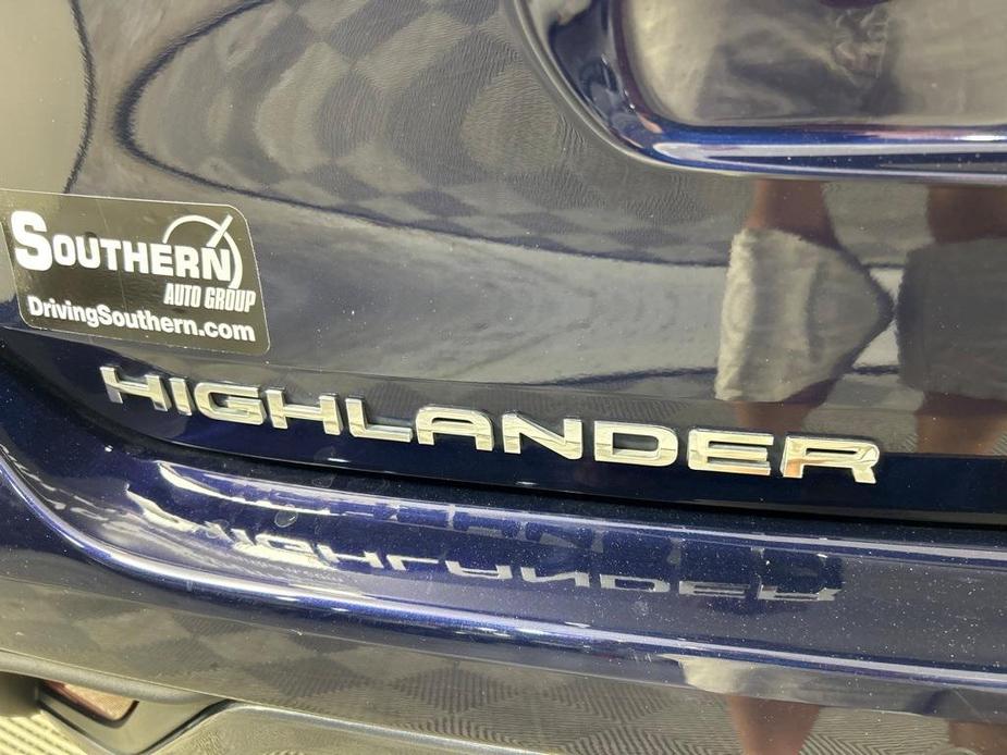 used 2021 Toyota Highlander car, priced at $36,200