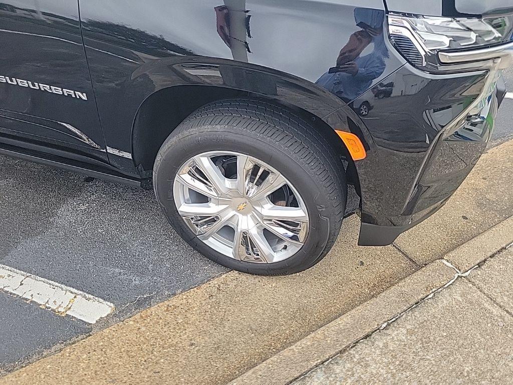 used 2023 Chevrolet Suburban car, priced at $69,999