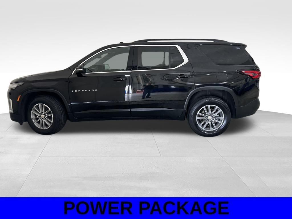 used 2022 Chevrolet Traverse car, priced at $27,763