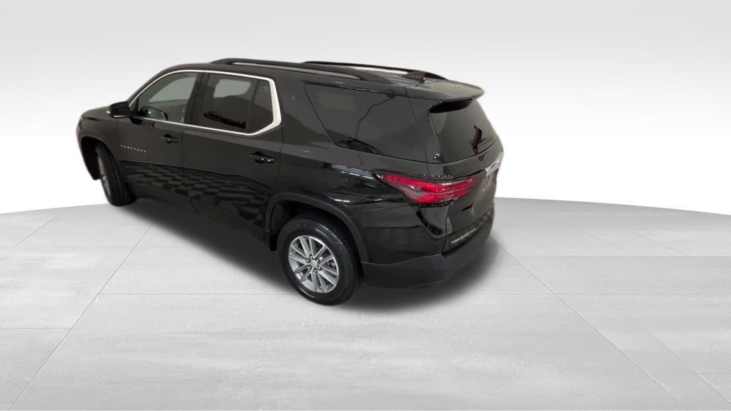 used 2022 Chevrolet Traverse car, priced at $27,763