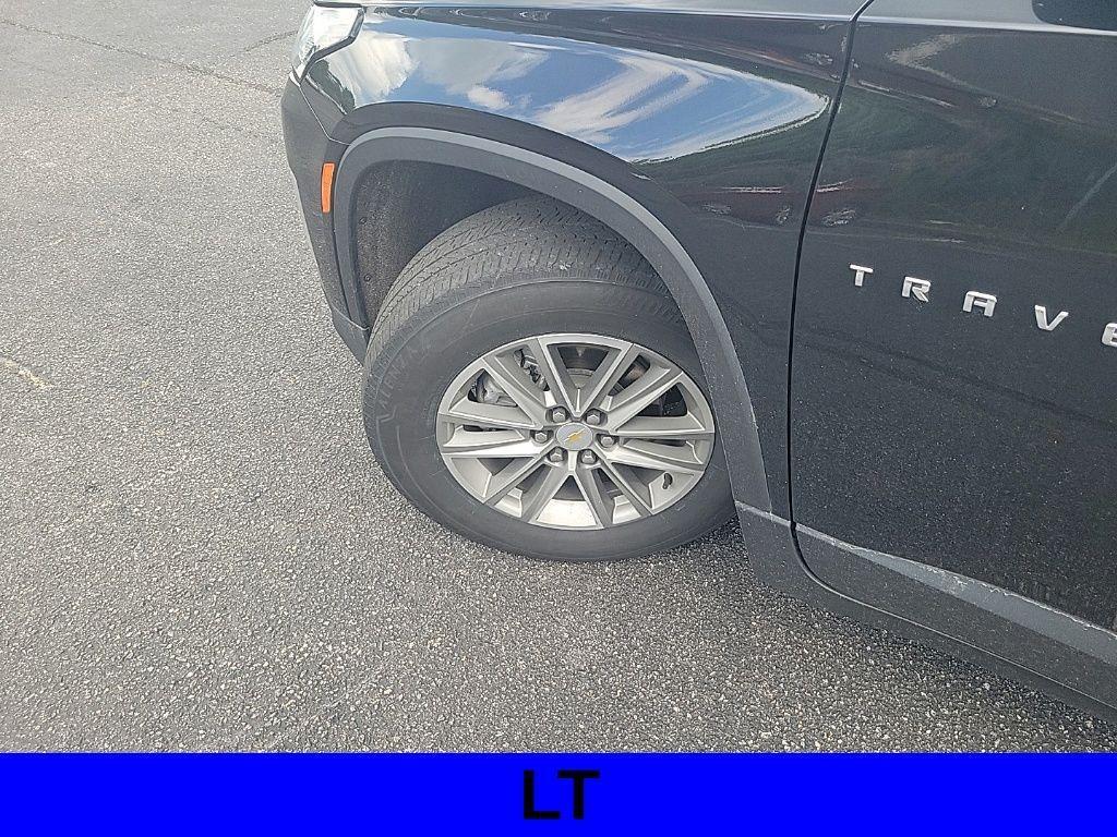 used 2022 Chevrolet Traverse car, priced at $31,722
