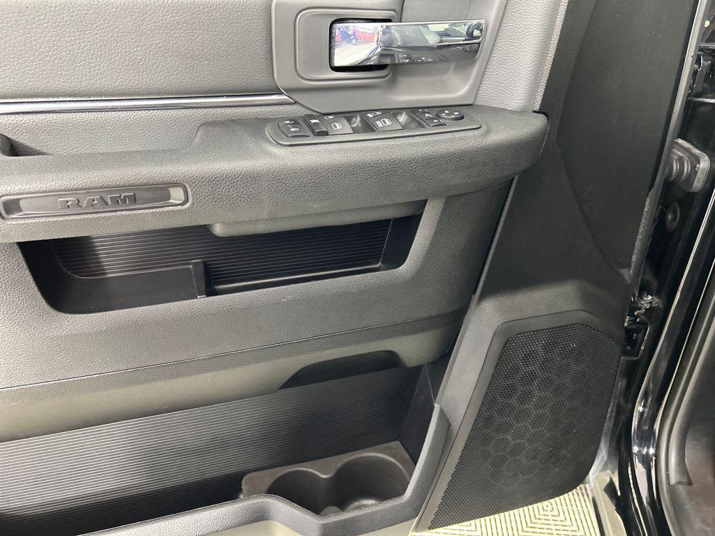used 2022 Ram 1500 Classic car, priced at $31,000