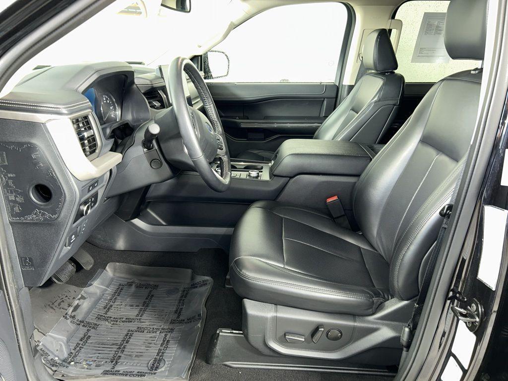 used 2024 Ford Expedition car, priced at $47,889