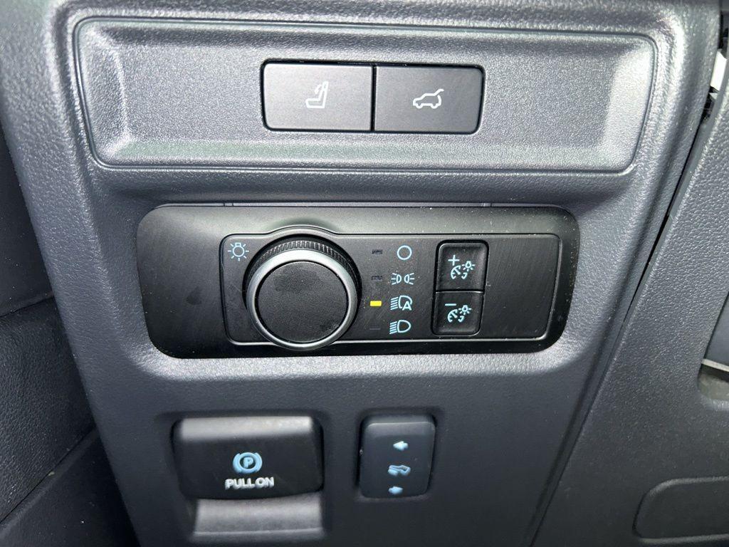 used 2024 Ford Expedition car, priced at $47,889