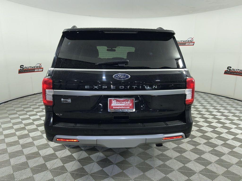 used 2024 Ford Expedition car, priced at $47,889