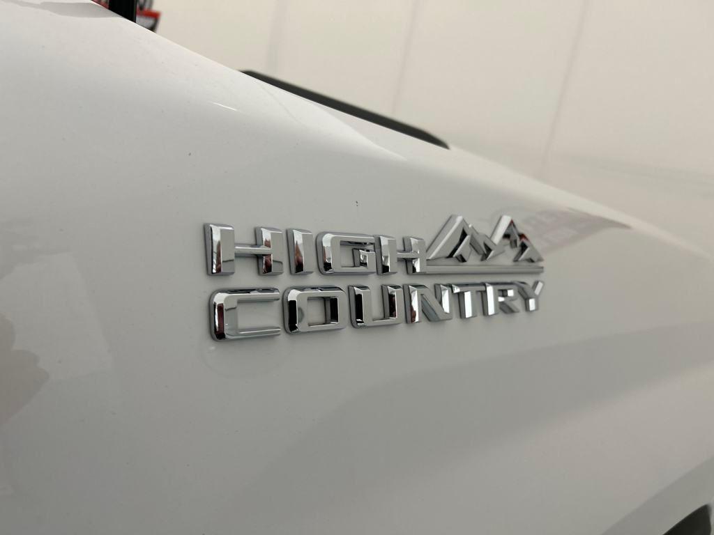 used 2022 Chevrolet Silverado 2500 car, priced at $60,652