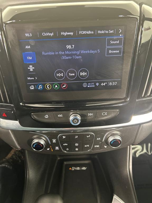used 2023 Chevrolet Traverse car, priced at $34,881
