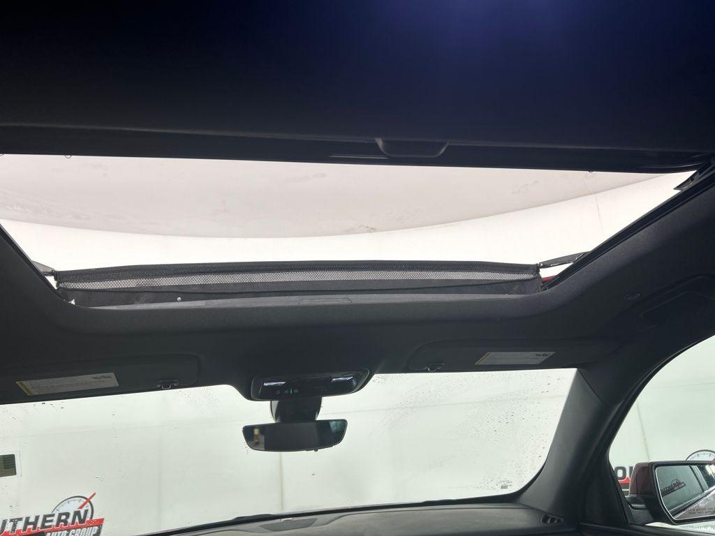 used 2023 Chevrolet Traverse car, priced at $34,881