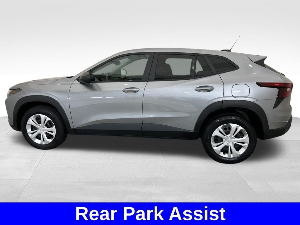 used 2024 Chevrolet Trax car, priced at $21,051