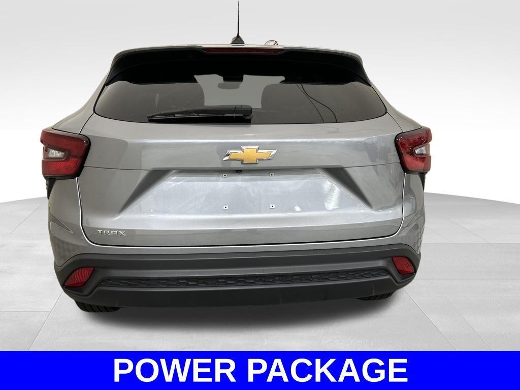 used 2024 Chevrolet Trax car, priced at $21,051