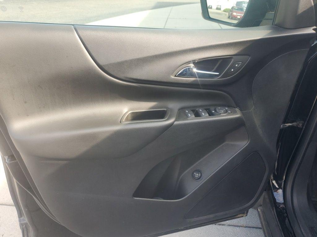 used 2022 Chevrolet Equinox car, priced at $22,703