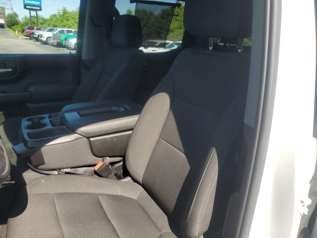 used 2021 Chevrolet Silverado 1500 car, priced at $31,692
