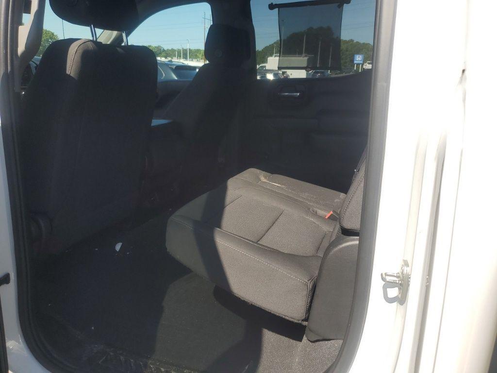 used 2021 Chevrolet Silverado 1500 car, priced at $31,692
