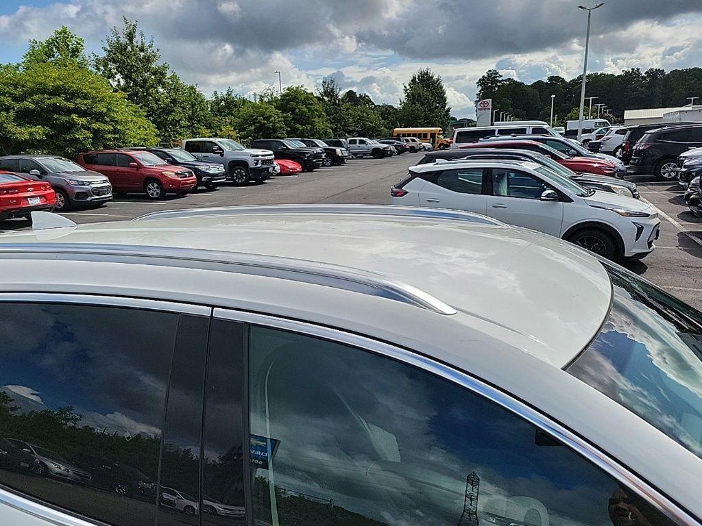 used 2023 Buick Envision car, priced at $22,419