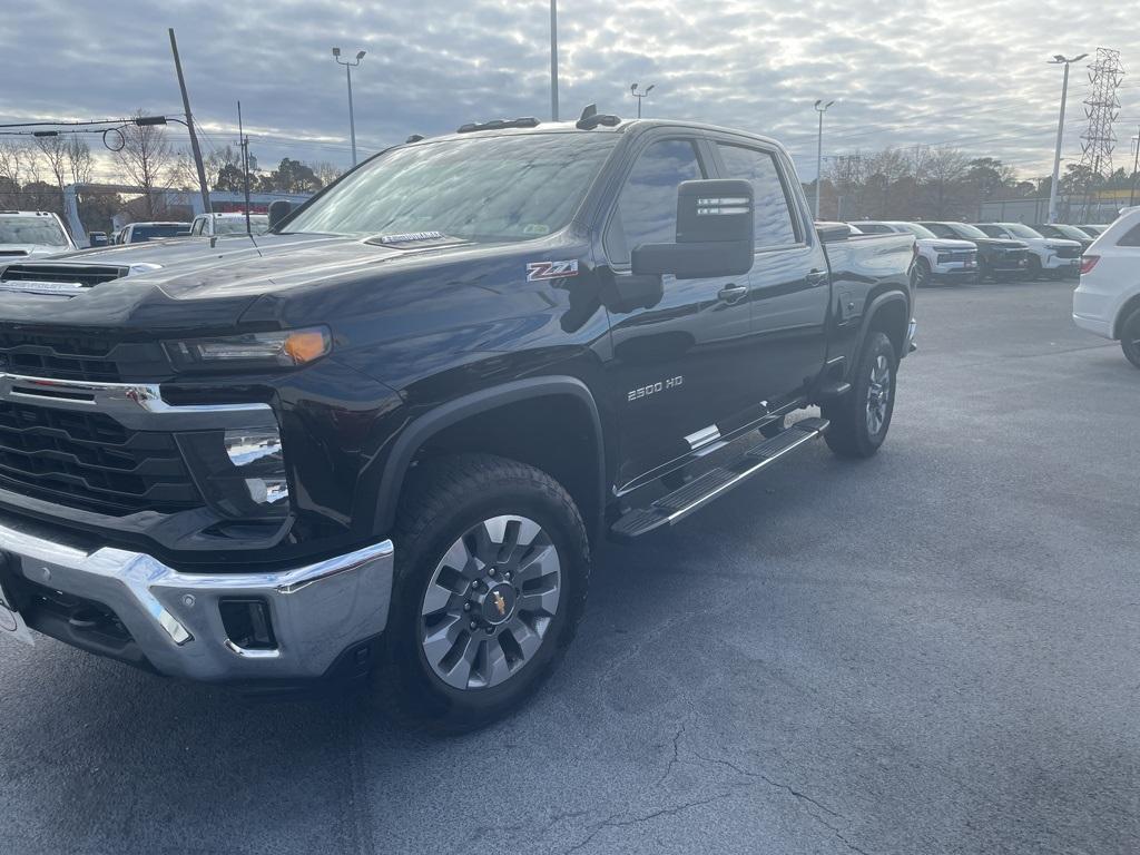 used 2025 Chevrolet Silverado 2500 car, priced at $69,899