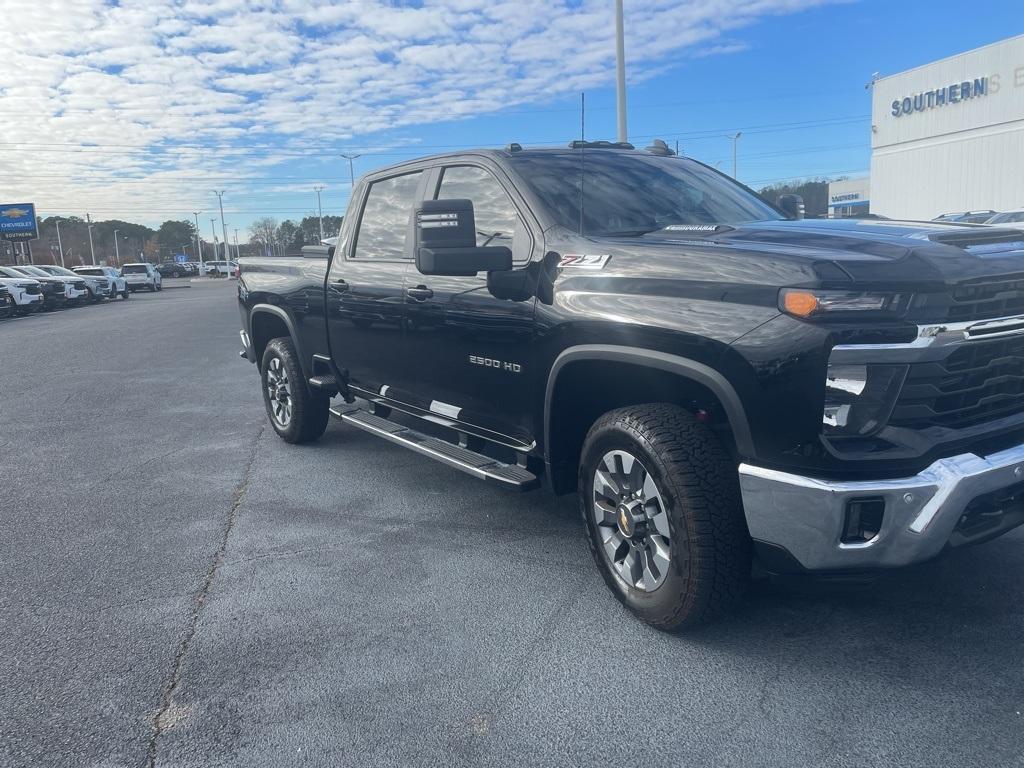 used 2025 Chevrolet Silverado 2500 car, priced at $69,899