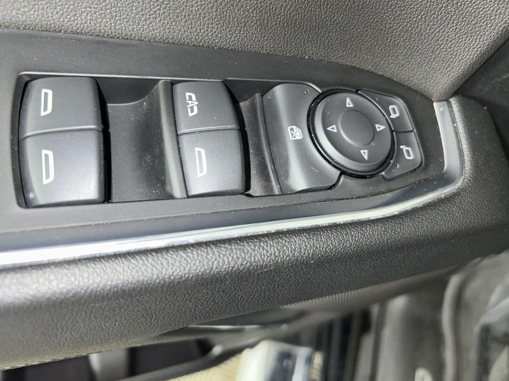 used 2024 Chevrolet Silverado 1500 car, priced at $31,904