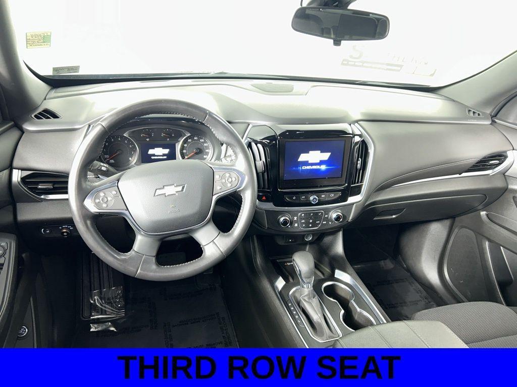 used 2022 Chevrolet Traverse car, priced at $28,086