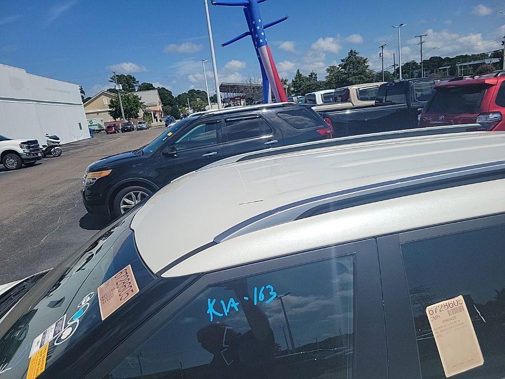 used 2023 Kia Seltos car, priced at $18,000