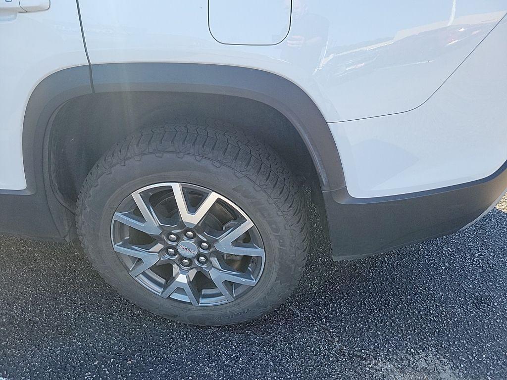 used 2023 GMC Acadia car, priced at $23,600