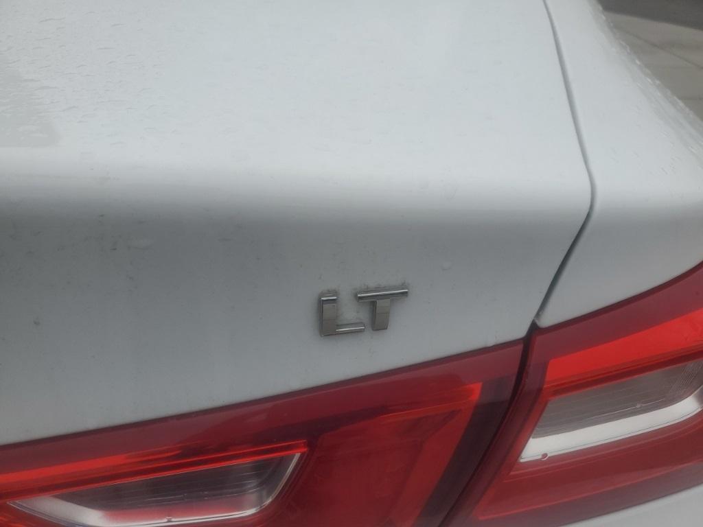 used 2023 Chevrolet Malibu car, priced at $19,305