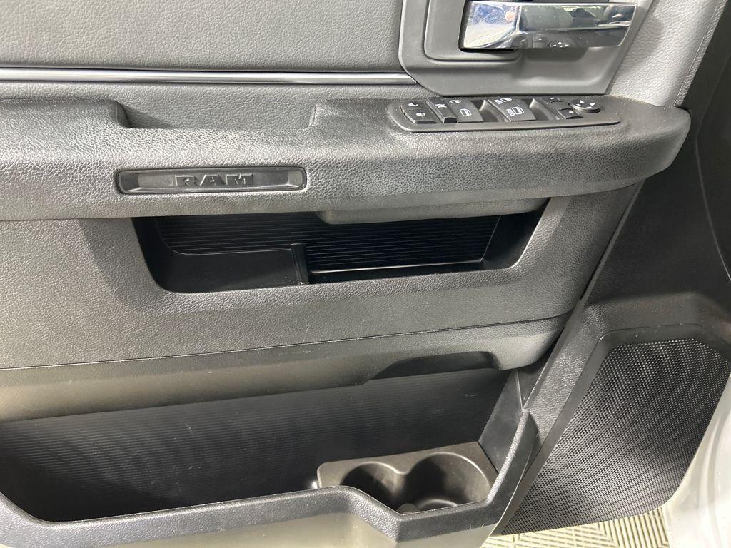 used 2023 Ram 1500 Classic car, priced at $28,000