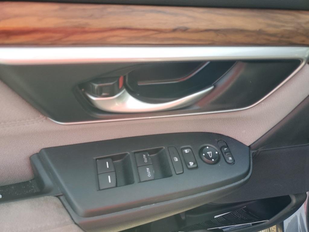 used 2021 Honda CR-V car, priced at $25,138