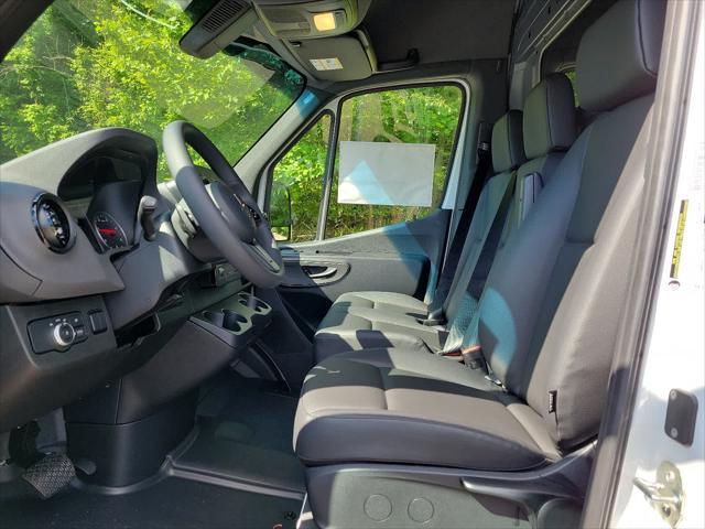 new 2024 Mercedes-Benz Sprinter 2500 car, priced at $61,015