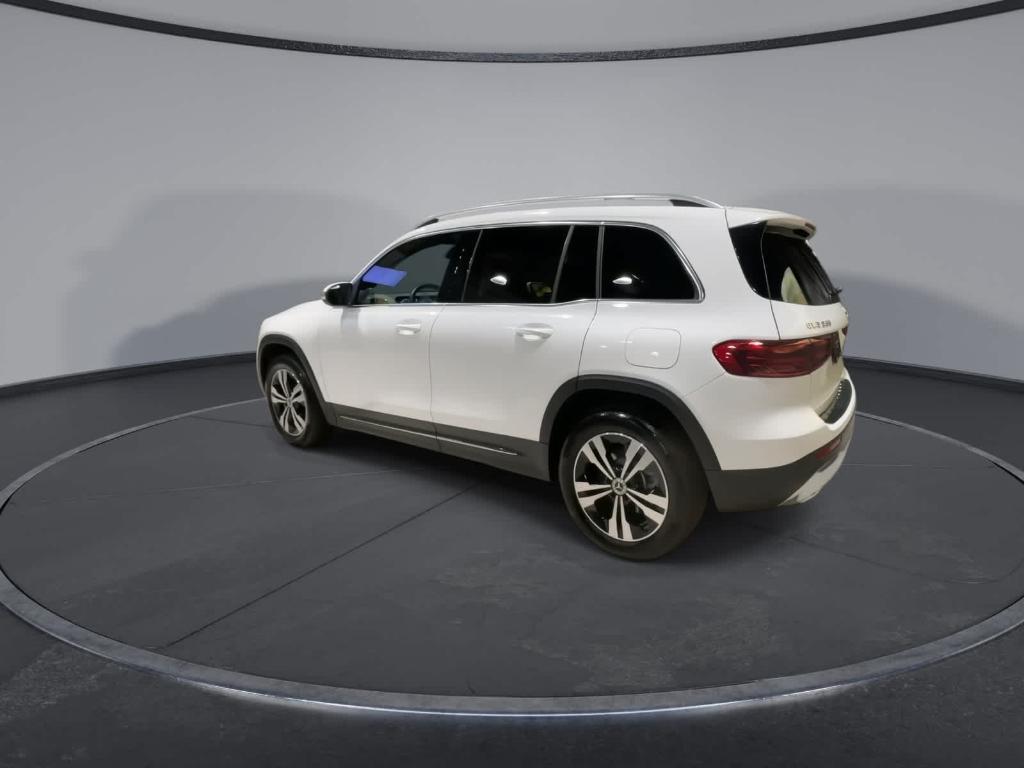 used 2025 Mercedes-Benz GLB 250 car, priced at $39,998