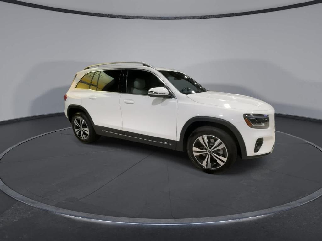 used 2025 Mercedes-Benz GLB 250 car, priced at $39,998