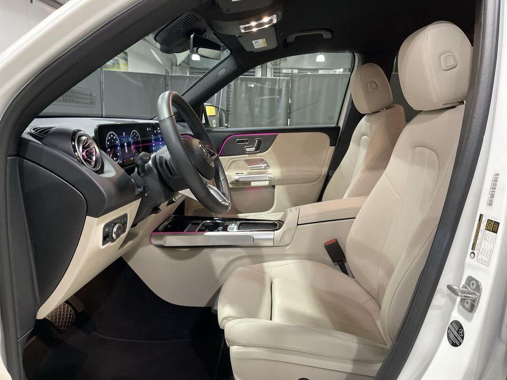used 2025 Mercedes-Benz GLB 250 car, priced at $41,998