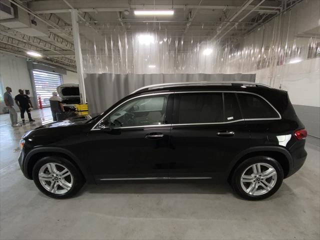 used 2020 Mercedes-Benz GLB 250 car, priced at $27,507