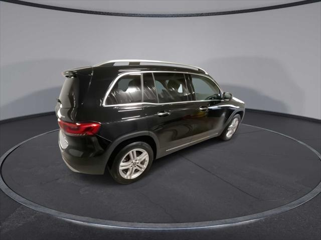 used 2020 Mercedes-Benz GLB 250 car, priced at $27,507