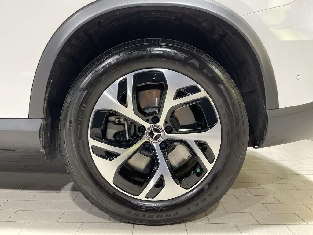 used 2025 Mercedes-Benz GLC 350e car, priced at $59,998