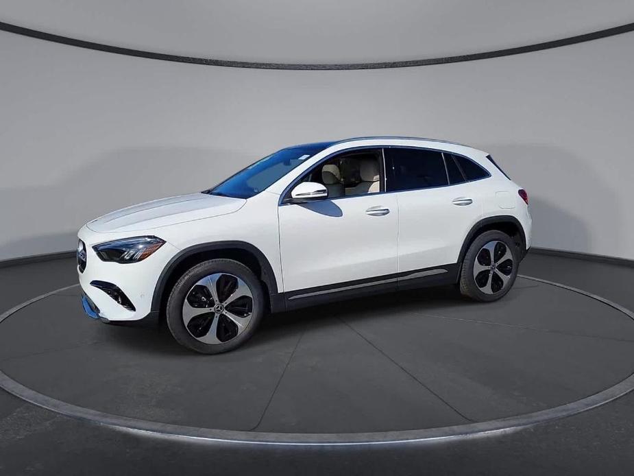 new 2024 Mercedes-Benz GLA 250 car, priced at $49,385