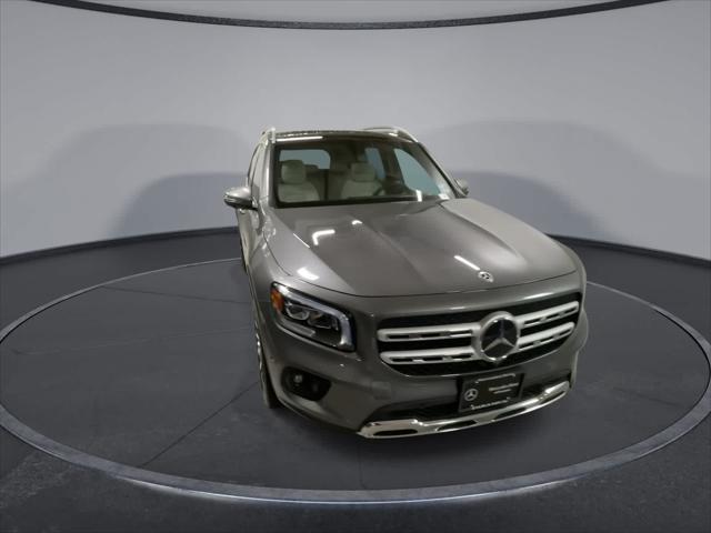 used 2021 Mercedes-Benz GLB 250 car, priced at $27,172