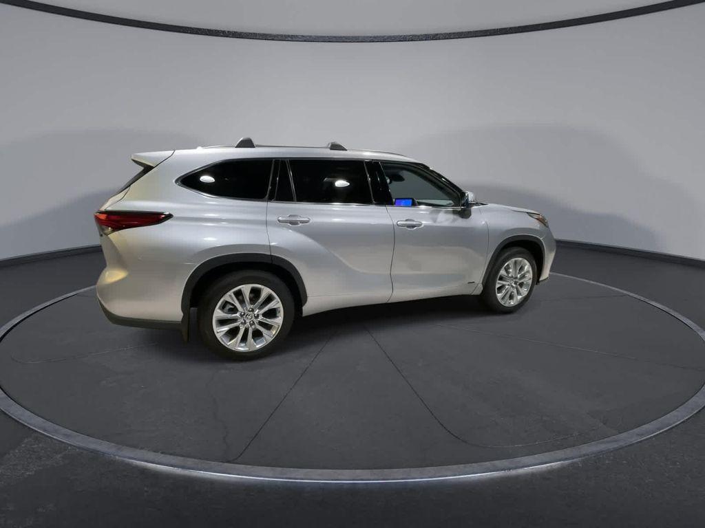 used 2023 Toyota Highlander Hybrid car, priced at $41,778