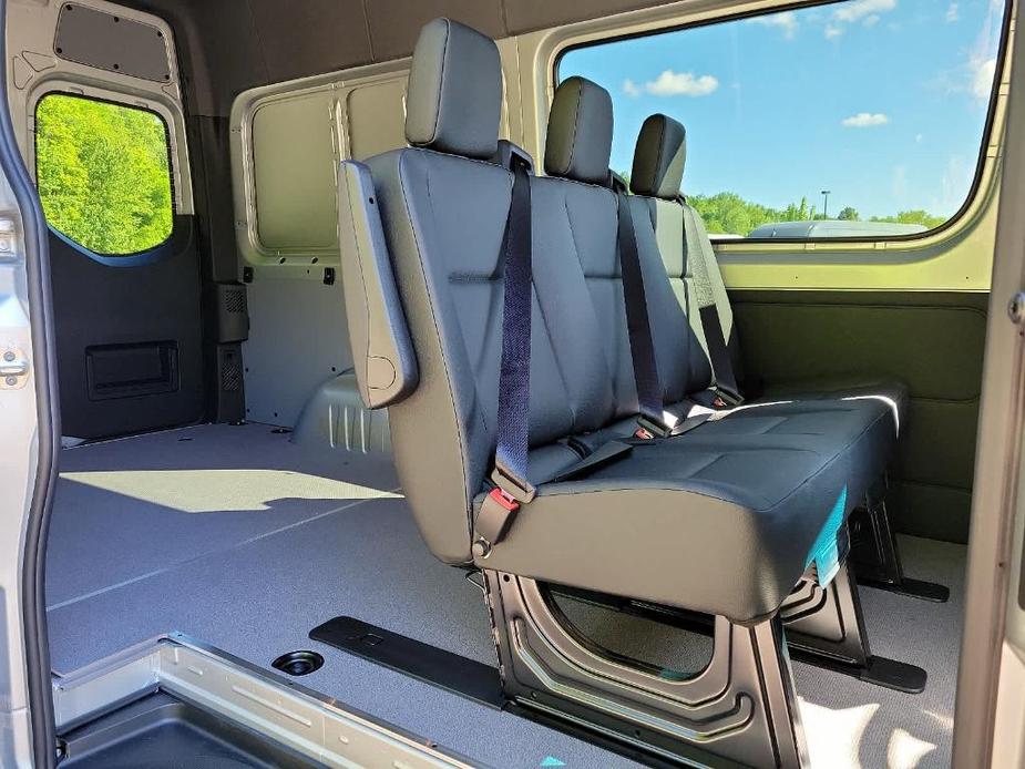 new 2024 Mercedes-Benz Sprinter 2500 car, priced at $78,106