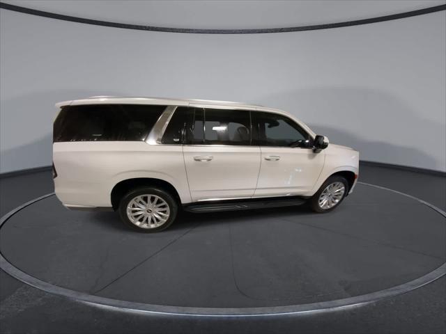 used 2021 Cadillac Escalade ESV car, priced at $67,112