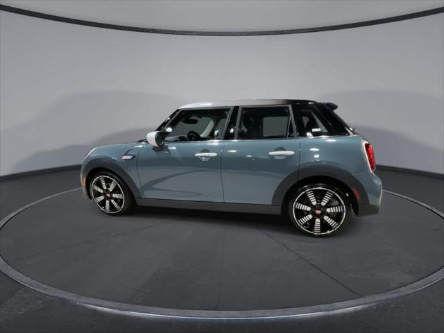 used 2023 MINI Hardtop car, priced at $25,648