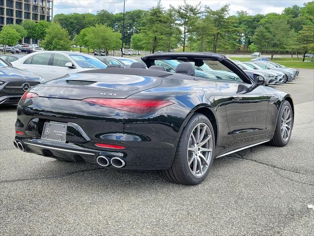 new 2024 Mercedes-Benz AMG SL 43 car, priced at $116,585