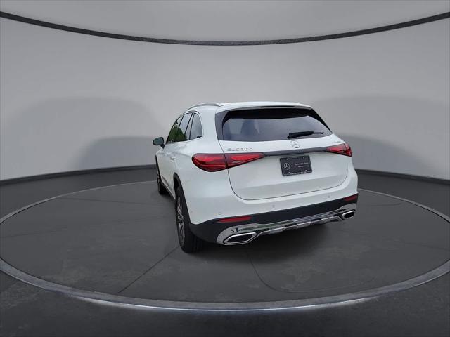 new 2024 Mercedes-Benz GLC 300 car, priced at $50,985