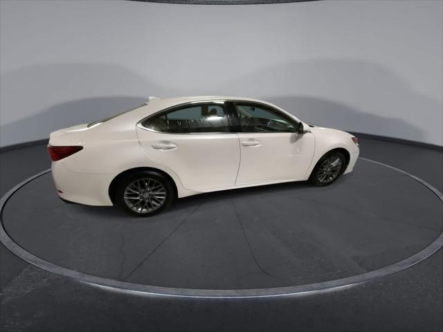 used 2018 Lexus ES 350 car, priced at $18,739