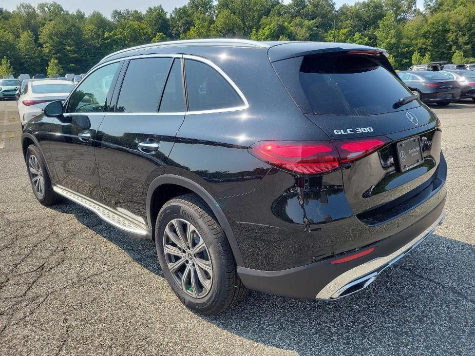 new 2025 Mercedes-Benz GLC 300 car, priced at $56,135