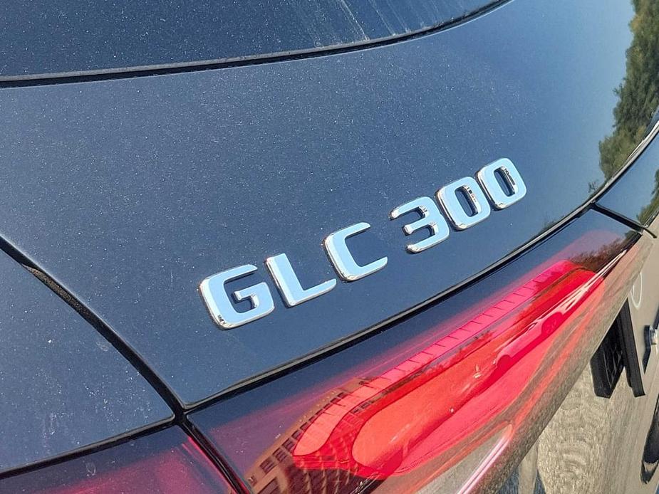 new 2025 Mercedes-Benz GLC 300 car, priced at $56,835