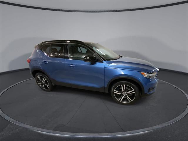 used 2021 Volvo XC40 car, priced at $21,300