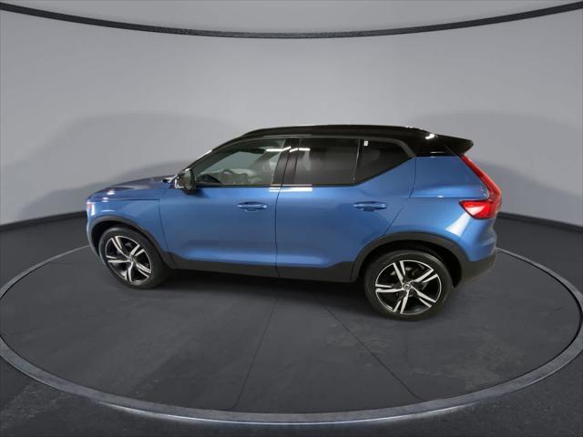 used 2021 Volvo XC40 car, priced at $21,300